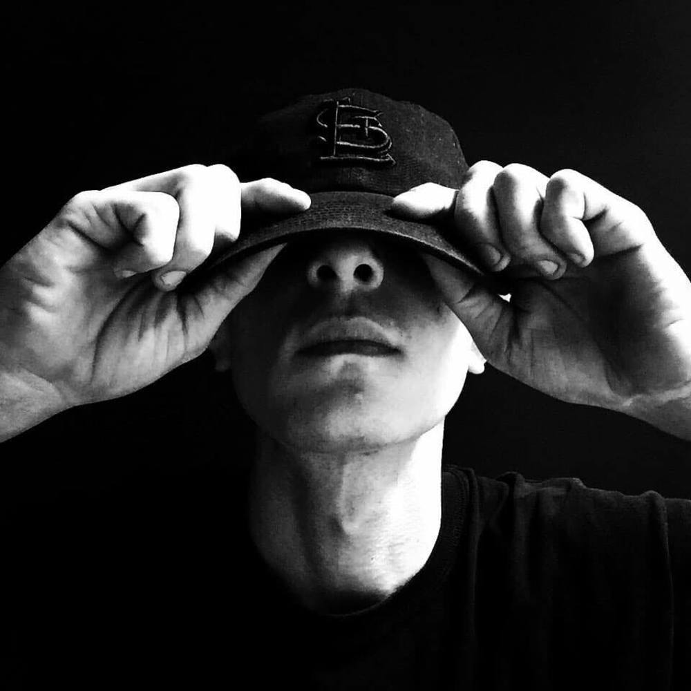 Meet your Posher, Robb